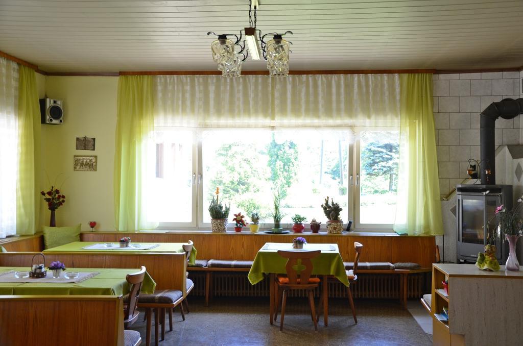 Gasthof-Pension Karawankenblick เพิร์ทชาค อัม เวิร์ทเทอร์ซี ภายนอก รูปภาพ
